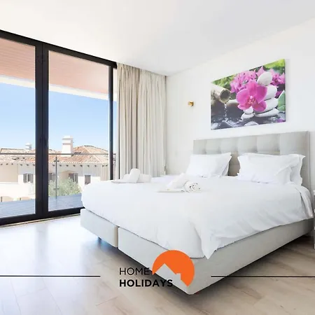 #142 Spacious With Garden, Pool And Private Park Otel 3*