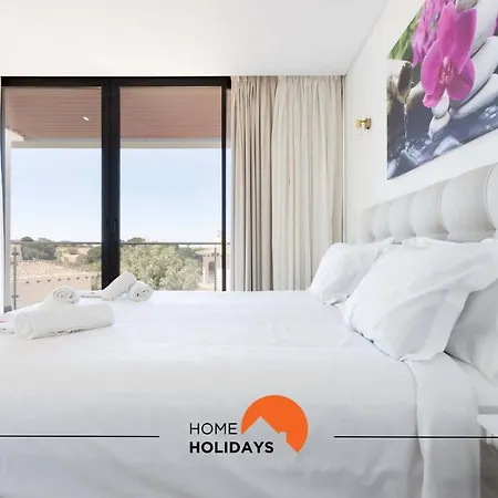 #142 Spacious With Garden, Pool And Private Park Albufeira