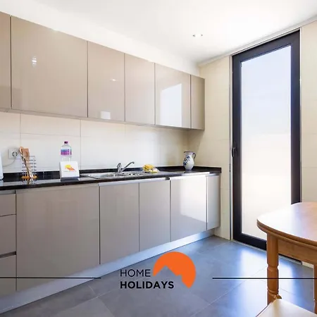 Vakantiehuis #142 Spacious With Garden, Pool And Private Park