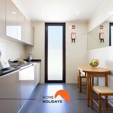 Holiday home #142 Spacious With Garden, Pool And Private Park *