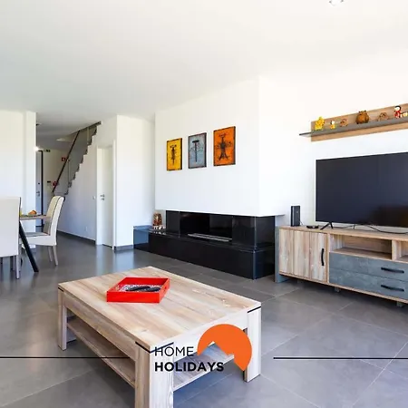 Holiday home #142 Spacious With Garden, Pool And Private Park *