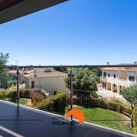 Holiday home #142 Spacious With Garden, Pool And Private Park